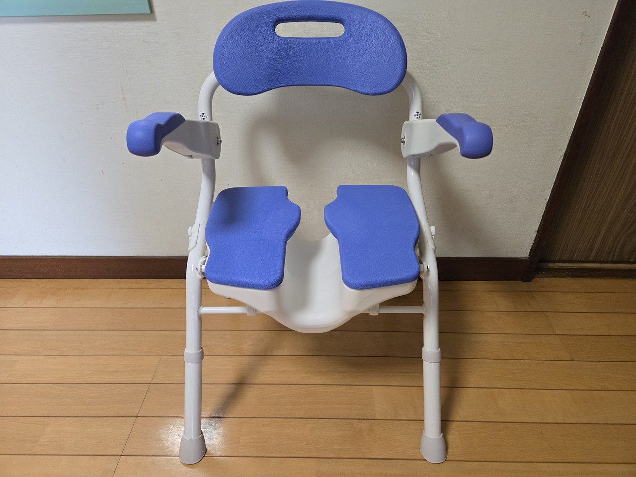 シャワーチェア 陰部洗浄